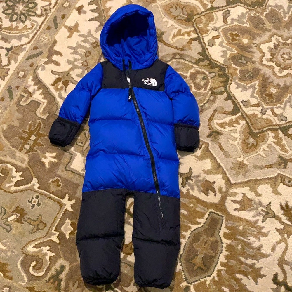 18-24 months, lightly worn. Looks new!